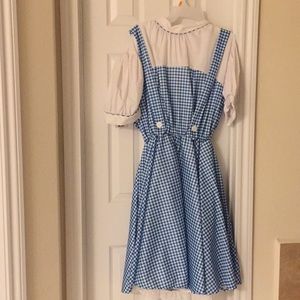 Halloween 🎃 costume! Dorothy!